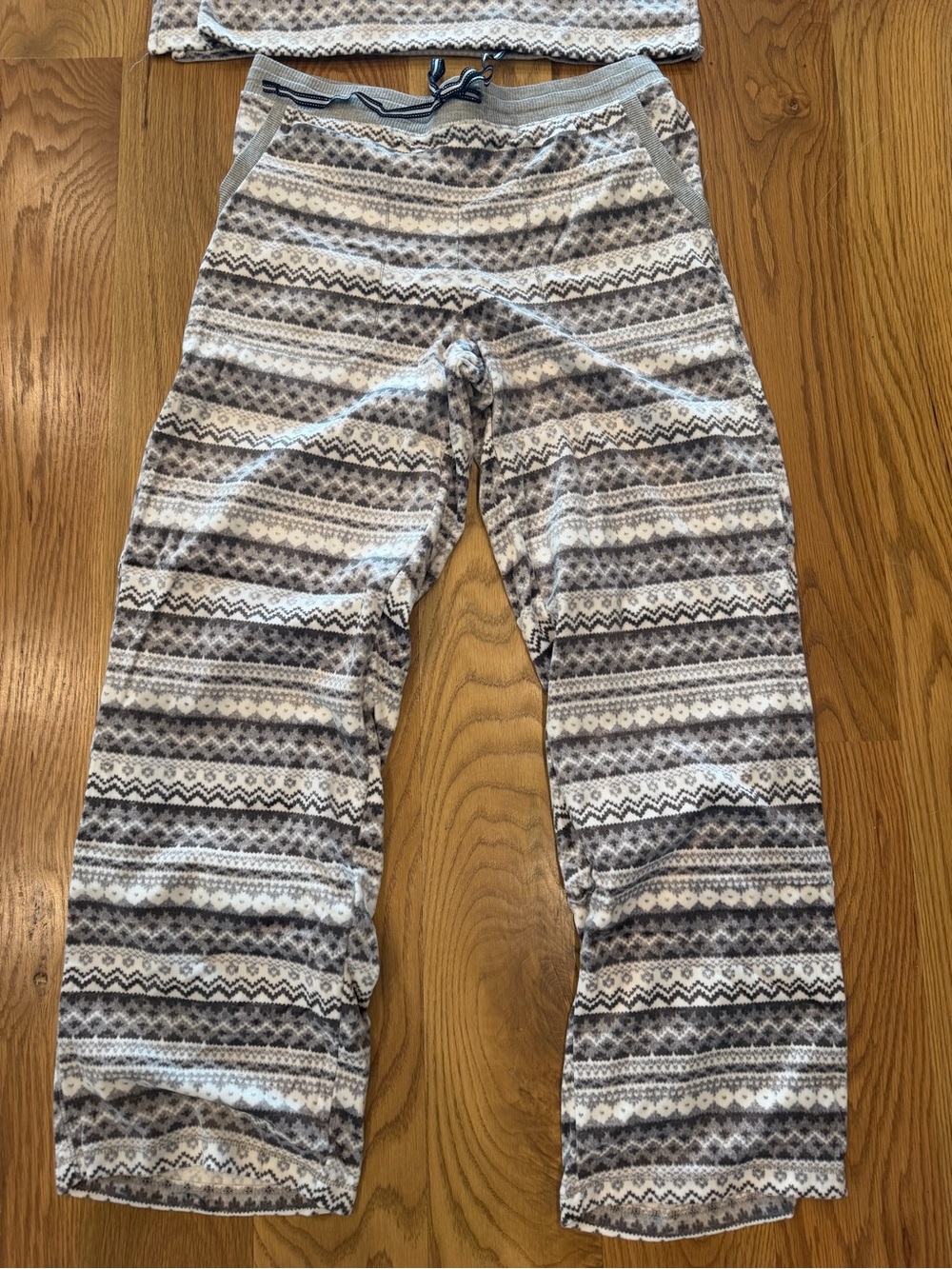 NWT Nautica Gray & Cream Fair Isle Long-Sleeve Pajama Set - Picture 3 of 5